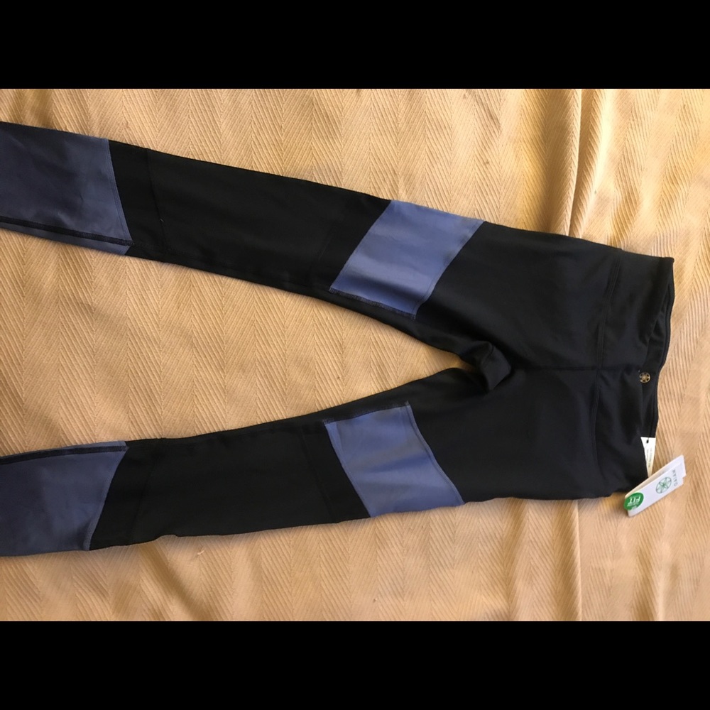 Workout pants - Picture 3 of 6